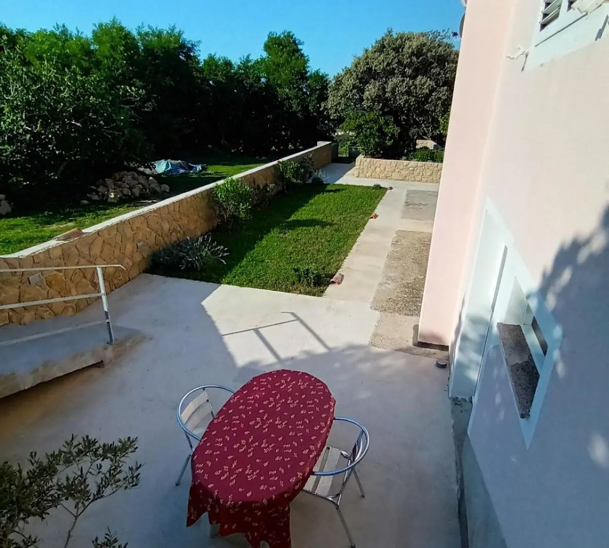 Apartman Mirjana Lopar Apartment
